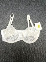 NWT JLo underwire lace bra, size 40DD