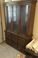 One-piece china cabinet