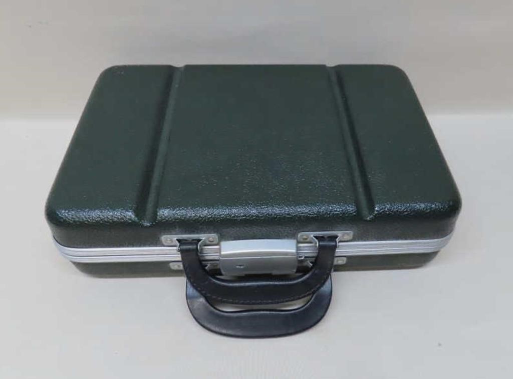 Hard Handgun Case with Keys