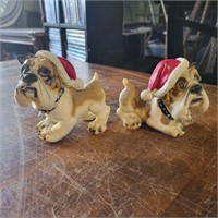 Pair dog figurines
