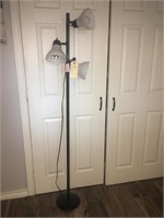 STANDING FLOOR LAMP