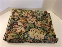 Beautiful Floral Table Runner
