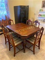 Nice solid wood dining table with 6 chairs