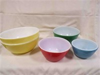 Vintage Pyrex Nesting Bowls