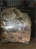 Pallet of 1 Litre Decanters