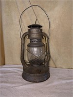 Vintage Dietz No. 2 D- Lite Barn Lantern