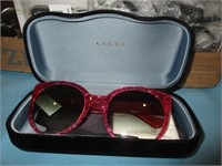 Gucci NEW Sunglasses & Accessories