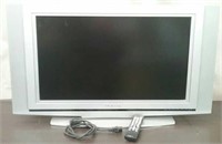 Olivia 32" Television With Remote, Powers On