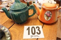 (2) Vintage Tea Pots(R1)