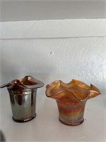 2 carnival glass vases