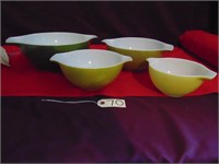 Pyrex Varied Green Cinderella Nesting Bowls