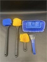 Ice Scraper, Automotive Scrub Brushes