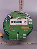 New medium duty 100 foot garden hose