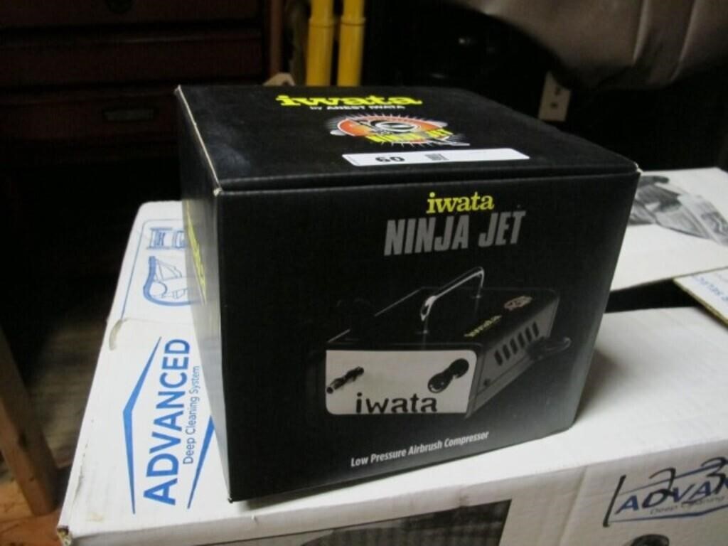 IWATA NINJA JET AIR BURSH COM[RESSOR