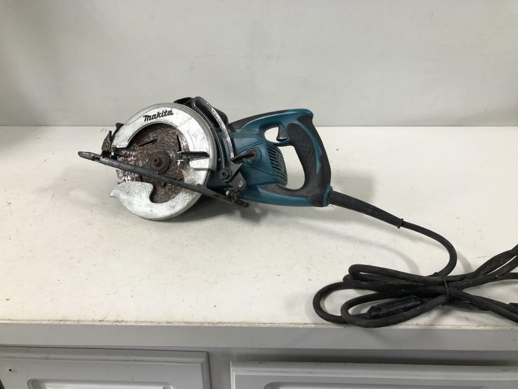 MAKITA 7 1/4" HYPOID SAW