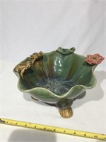 Vintage lilly pad bowl.