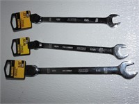 3 New Dewalt Combination Wrenches