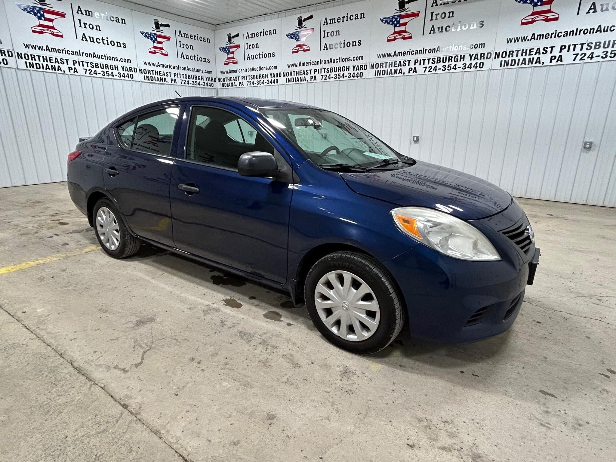 2014 Nissan Versa Sedan- Titled -NO RESERVE