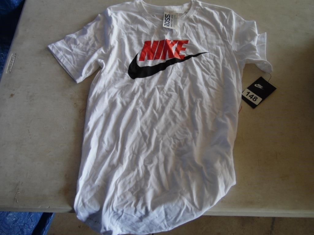 NIKE SIZE SMALL T SHIRT, NEW WITH TAGS