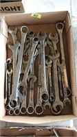 FLAT OF ASST POWER KRAFT WRENCHES