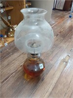 Vtg.Kaadanlt Oil Lamp w/Glass Shade
