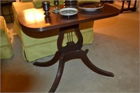 SMALL WOOD END TABLE