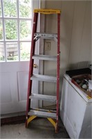 Werner 6' Fiberglass Ladder 225lbs