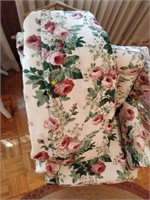 7x16ft or more of Floral Curtains -