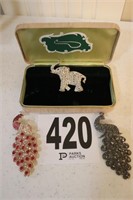 Ladies Pins & Vintage Box(R4)