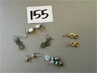 Costume Jewelry Earring  Lot As Shown