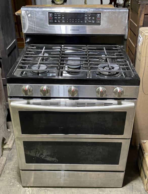 (VW) Samsung Gas Oven 30? x 28? x 46 1/2?