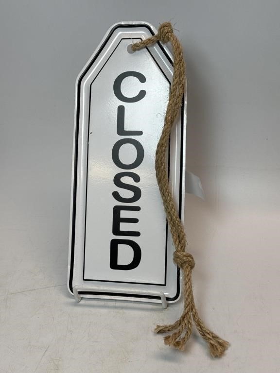 11” x 4 1/2” Metal Closed Sign