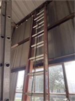 23' Fiberglass extension ladder