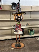 METAL HALLOWEEN DECORATION-38 INCHES TALL