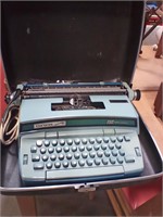 Coronet electric typewriter