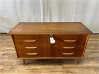 Cavalier Mid Century Modern Cedar Chest Minor Wear