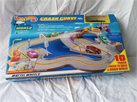 Hot Wheels Crash Curve Mattel Toy Car Race Track