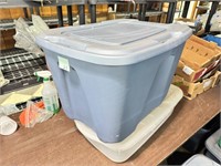 18 Gallon Storage Tote with Lid