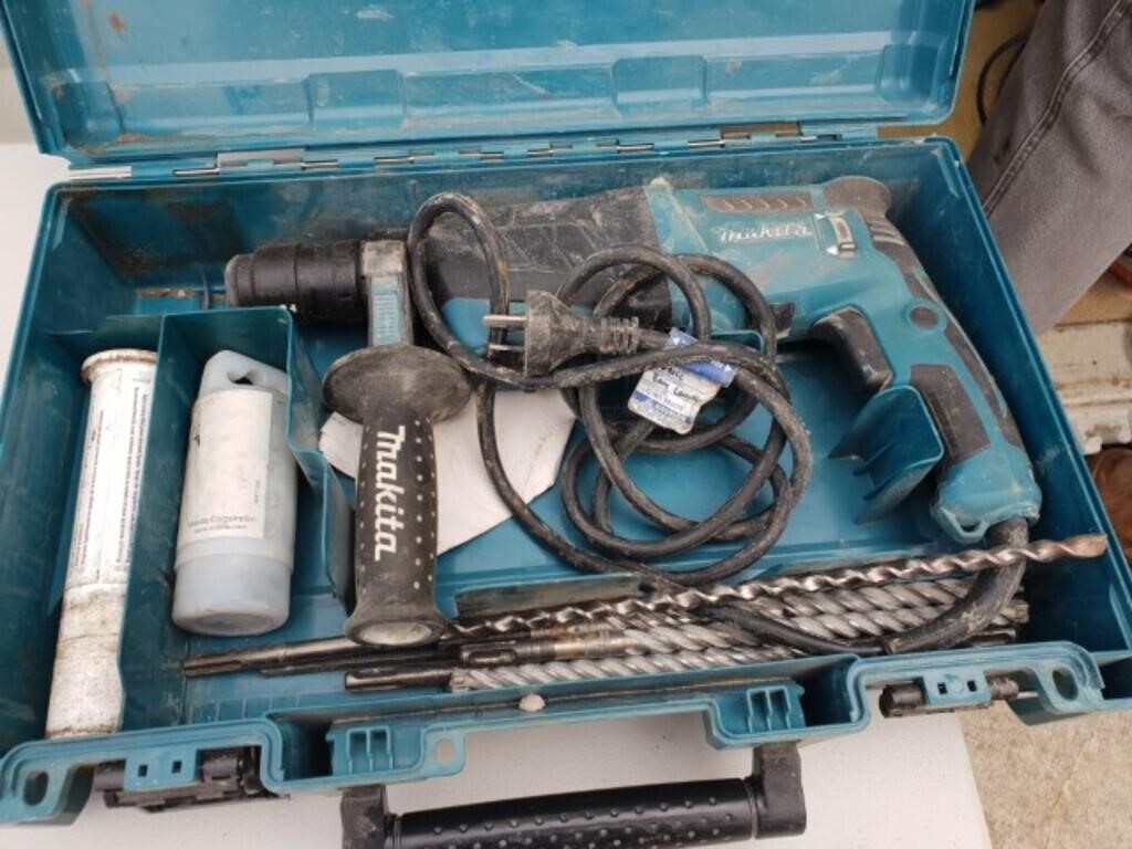 Makita HR2631FT Rotary Hammer