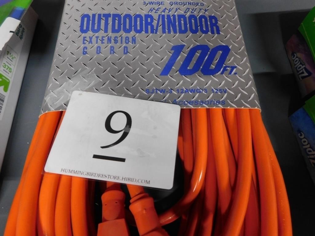100 FT indoor/outdoor 12 awg extension cord