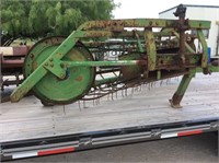 JOHN DEERE 350 RAKE