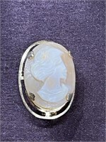 Vintage Cameo brooch