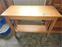 Wood modern end table
