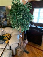 ARTIFICIAL FICUS TREE GREAT CONDITION