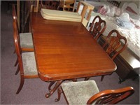 Antique Wooden Table w/leafs 6 Chairs