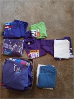 Box of assorted T-shirts, throw blanket