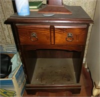 dark pine nightstand w/drawer