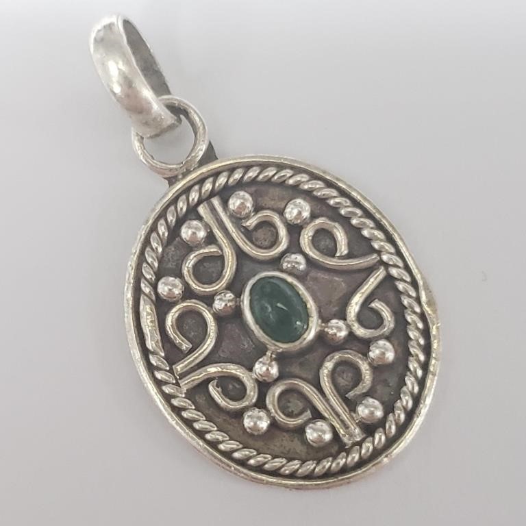 Silver Vintage Pendant