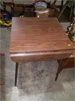 Small drop leaf table