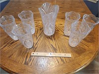 7 Clear Plastic Vases